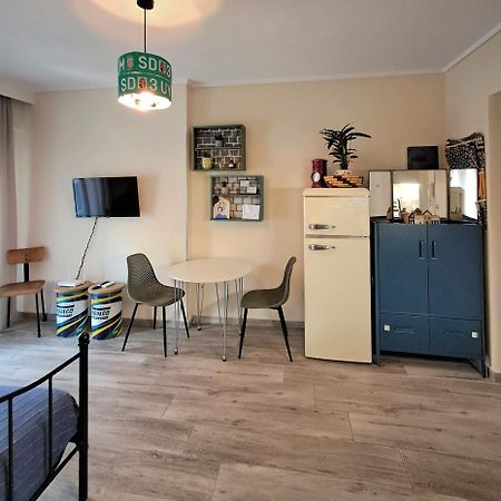 סלוניקי Cozy & Stylish Eastside Apt. מראה חיצוני תמונה